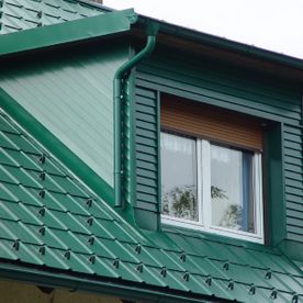 Dachfenster mit Sonnenschutzsystemen vom Dachdecker für Kirchdorf an der Krems